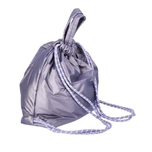 Wild Fox NWT puffer bag/backpack lavender-grey - Picture 3 of 9